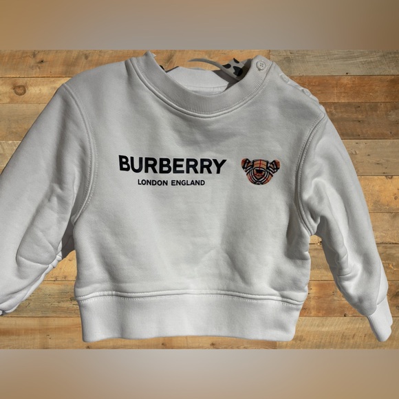 EUC Burberry Pullover Sweatshirt Size 12 months - Picture 4 of 16